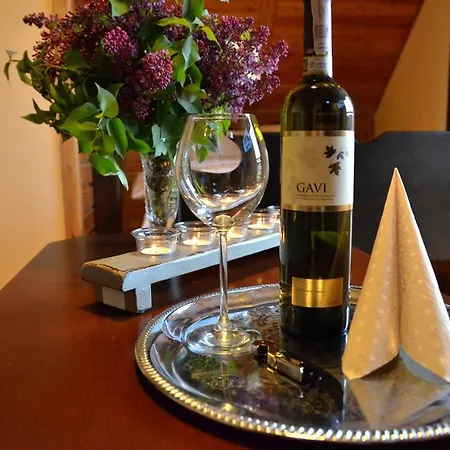 Marina Lester House Pansiyon