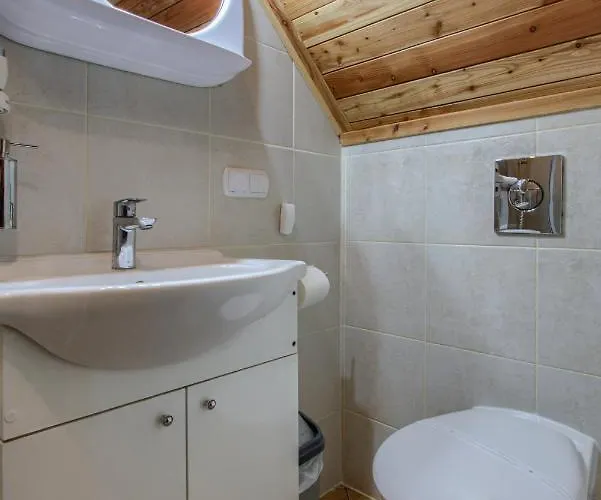 Marina Lester House *